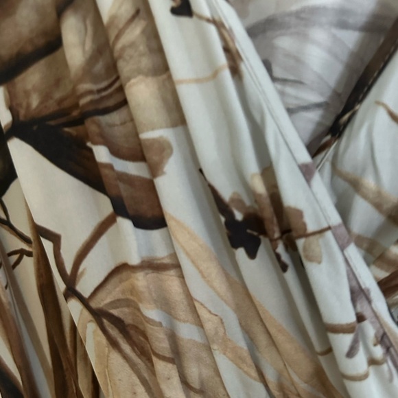 Karen Kane Cream and Brown Sundress with Dolman Sleeves and V-Neck - Picture 7 of 8